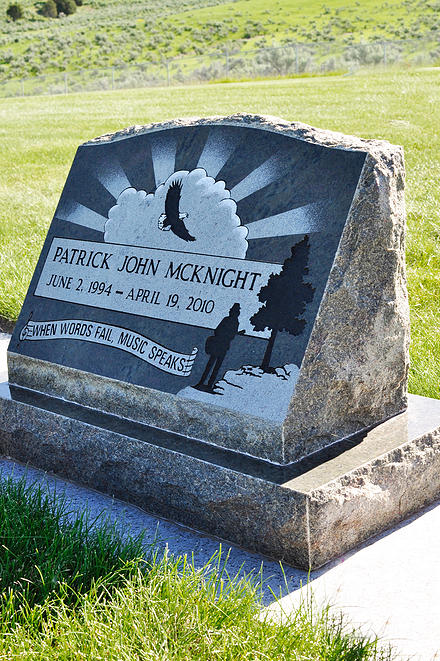 Tropical green slant memorial
